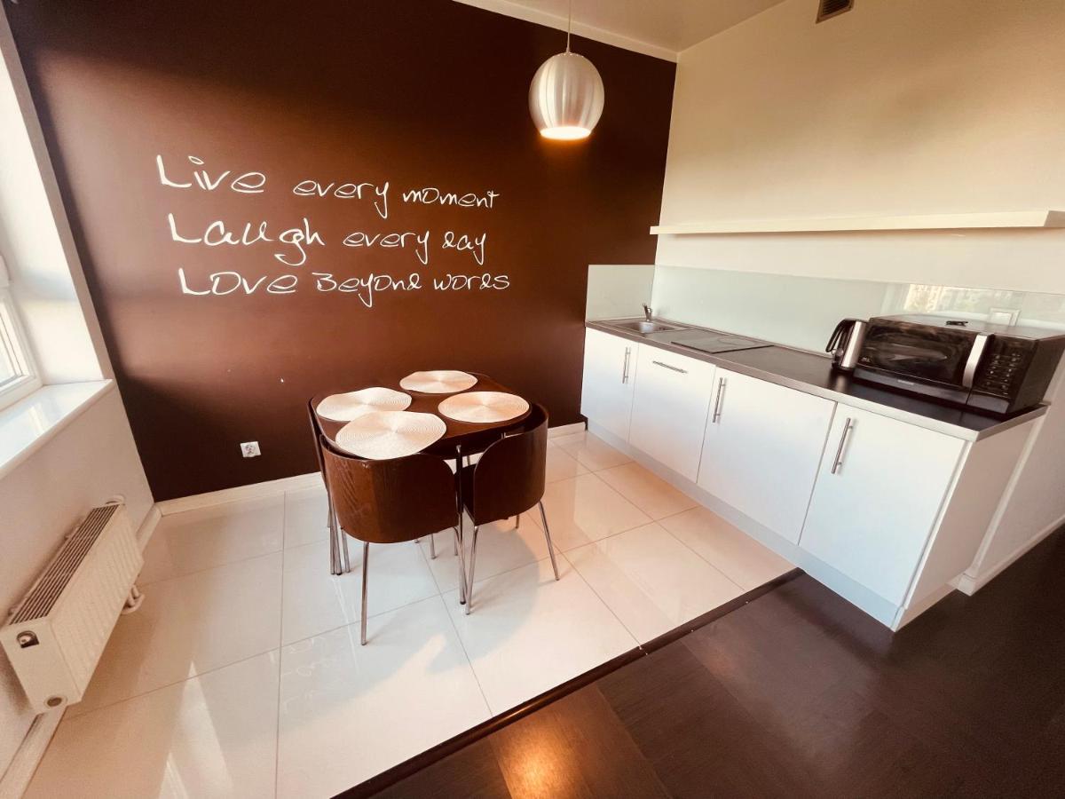 Apartamenty Ktw Debowe Tarasy คาโตวีตเซ ภายนอก รูปภาพ