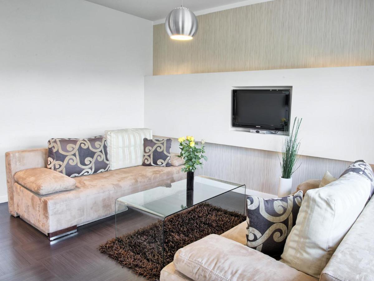 Apartamenty Ktw Debowe Tarasy คาโตวีตเซ ภายนอก รูปภาพ